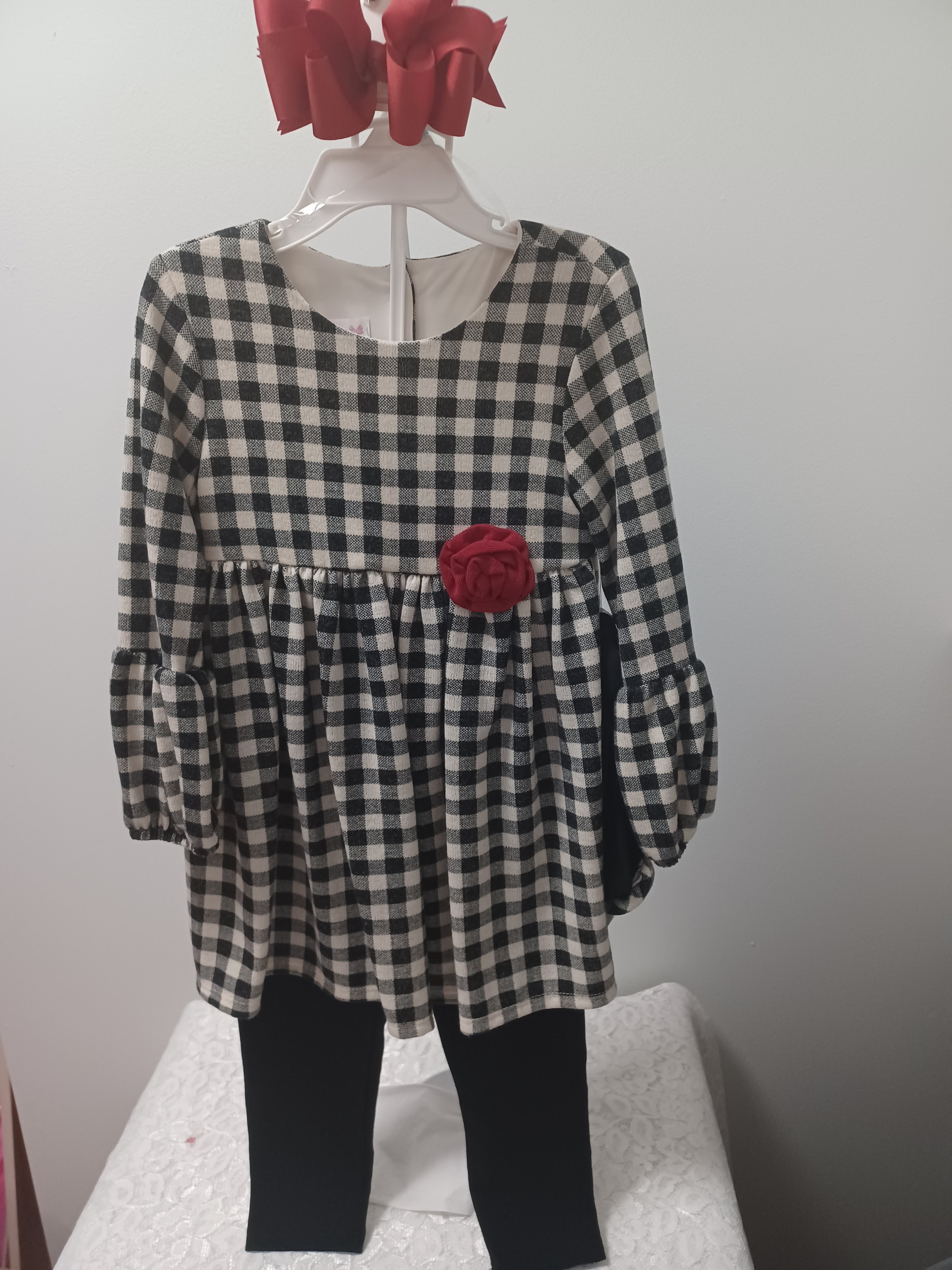 Girls Black and White Long Sleeve Top With Black Leggings With Matching Headband